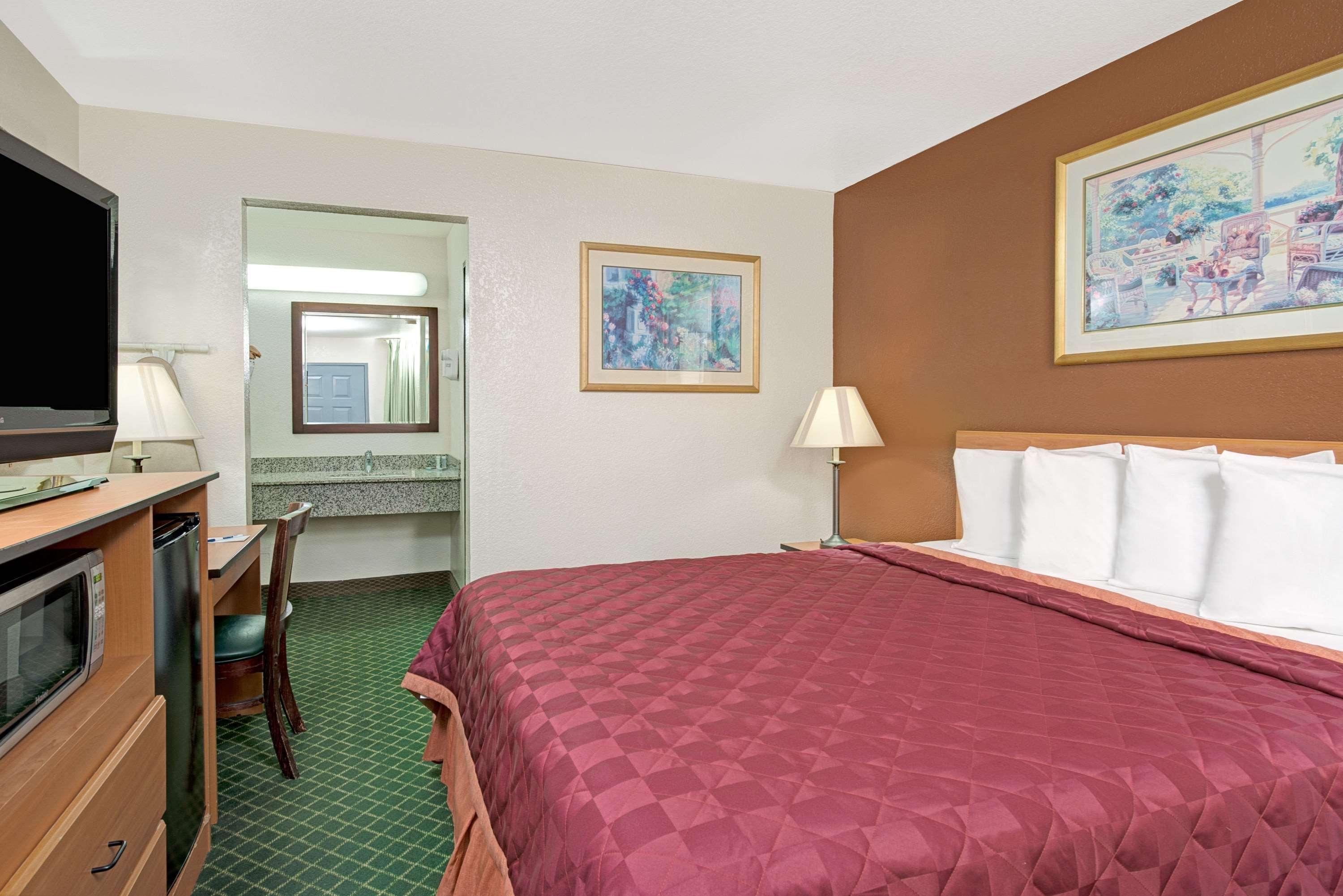 Travelodge Sacramento/Ранчо Кордова Экстерьер фото