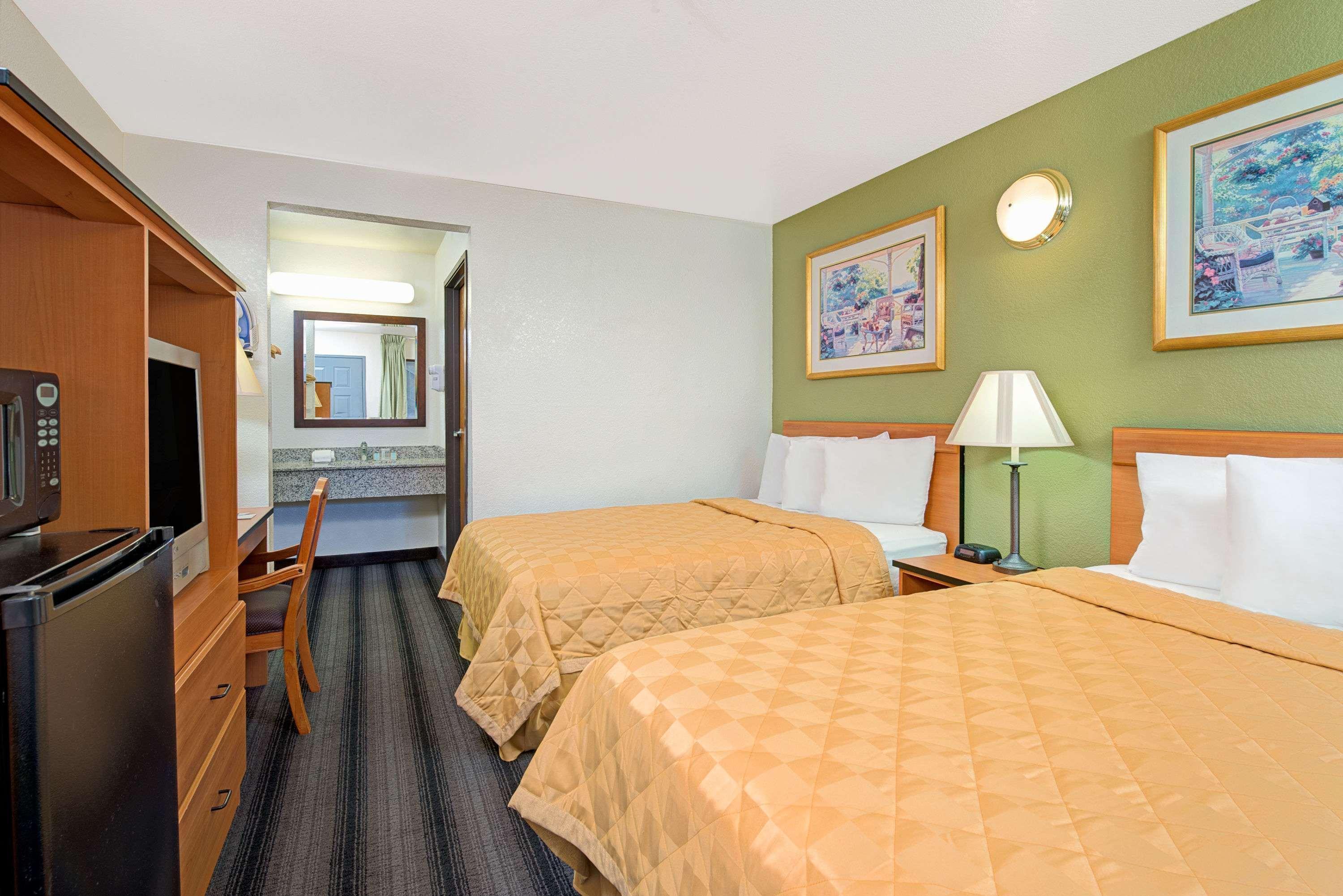 Travelodge Sacramento/Ранчо Кордова Экстерьер фото
