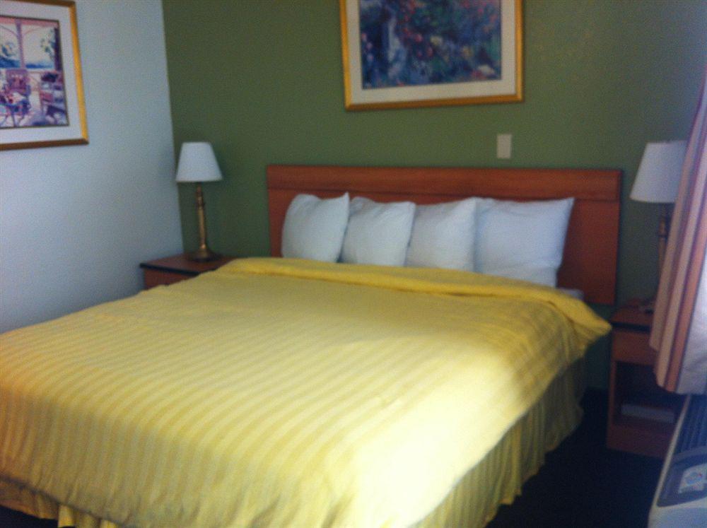 Travelodge Sacramento/Ранчо Кордова Экстерьер фото